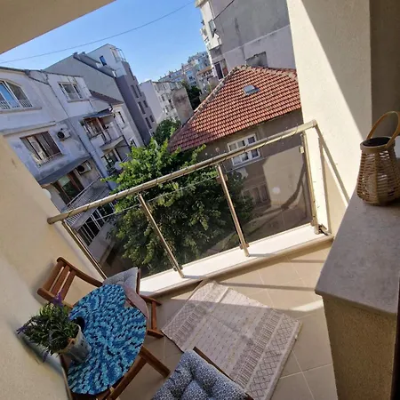 Sunny Boho Apartment Varna